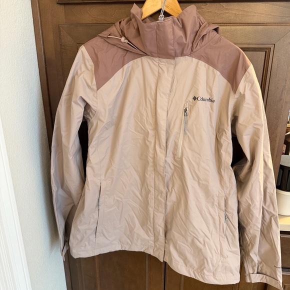 Columbia Jackets & Blazers - Columbia Taupe Outdoor Jacket